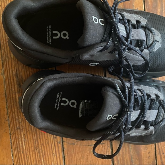 On Running Cloudrunner 2 Waterproof - W8 - Picture 3 of 5